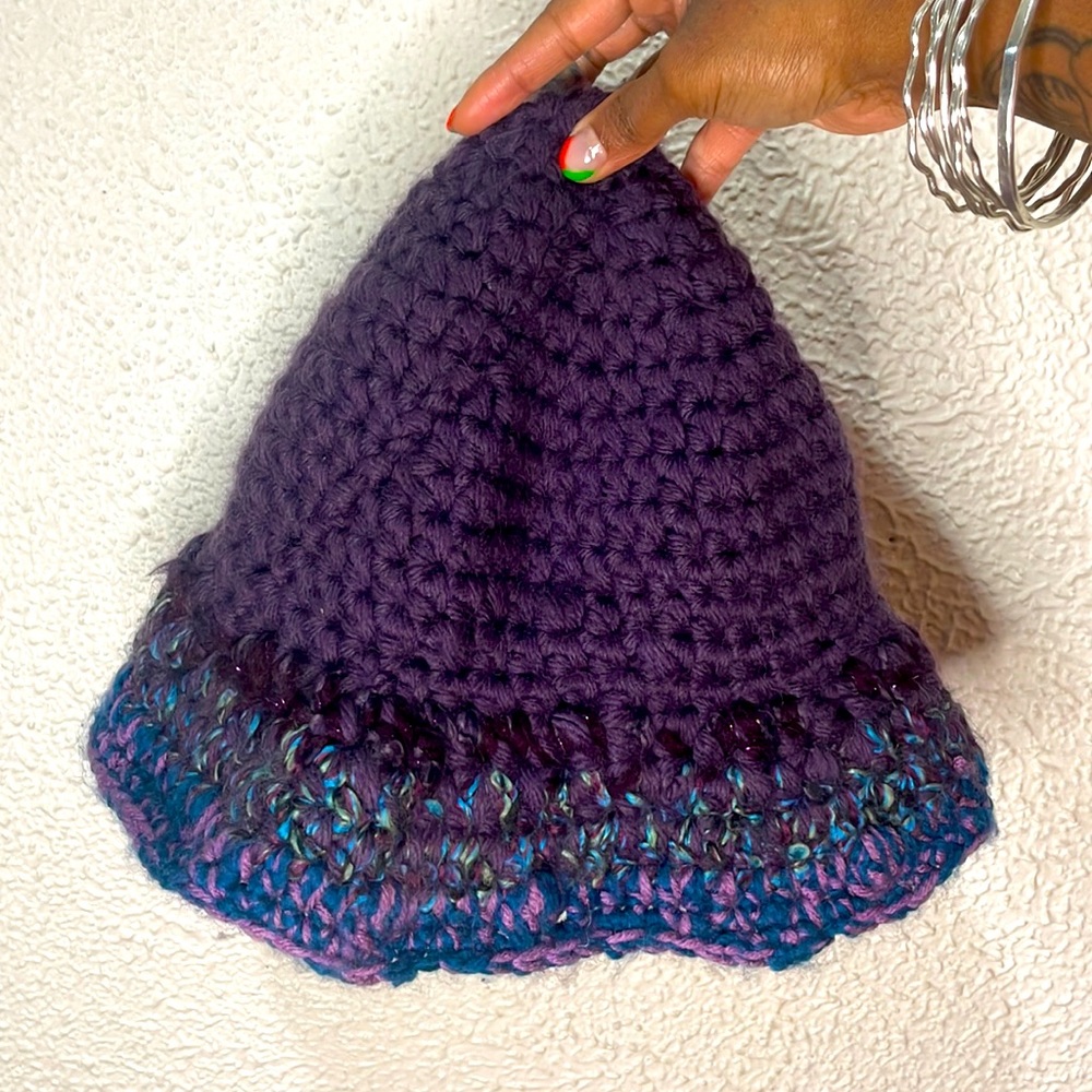 Handmade Oversized Bucket - Picture 4 of 6
